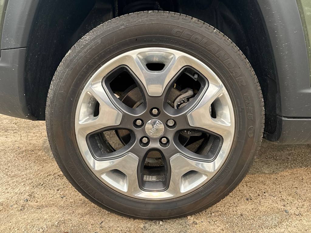 Thumbnail: 2020 Jeep Compass - 21