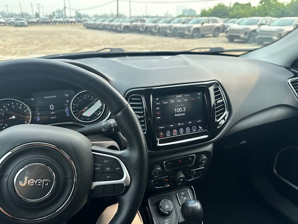 Thumbnail: 2020 Jeep Compass - 9