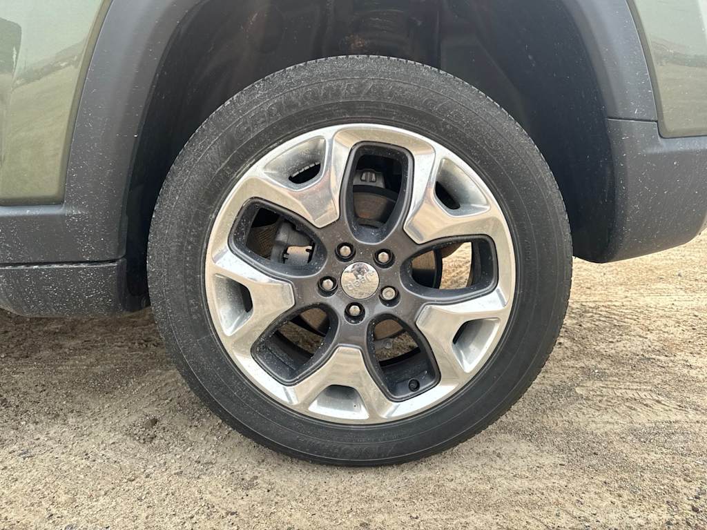 Thumbnail: 2020 Jeep Compass - 20