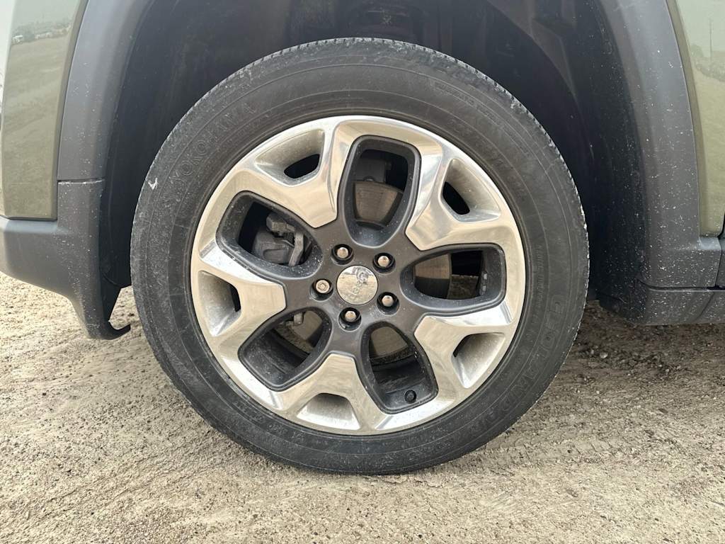 Thumbnail: 2020 Jeep Compass - 8