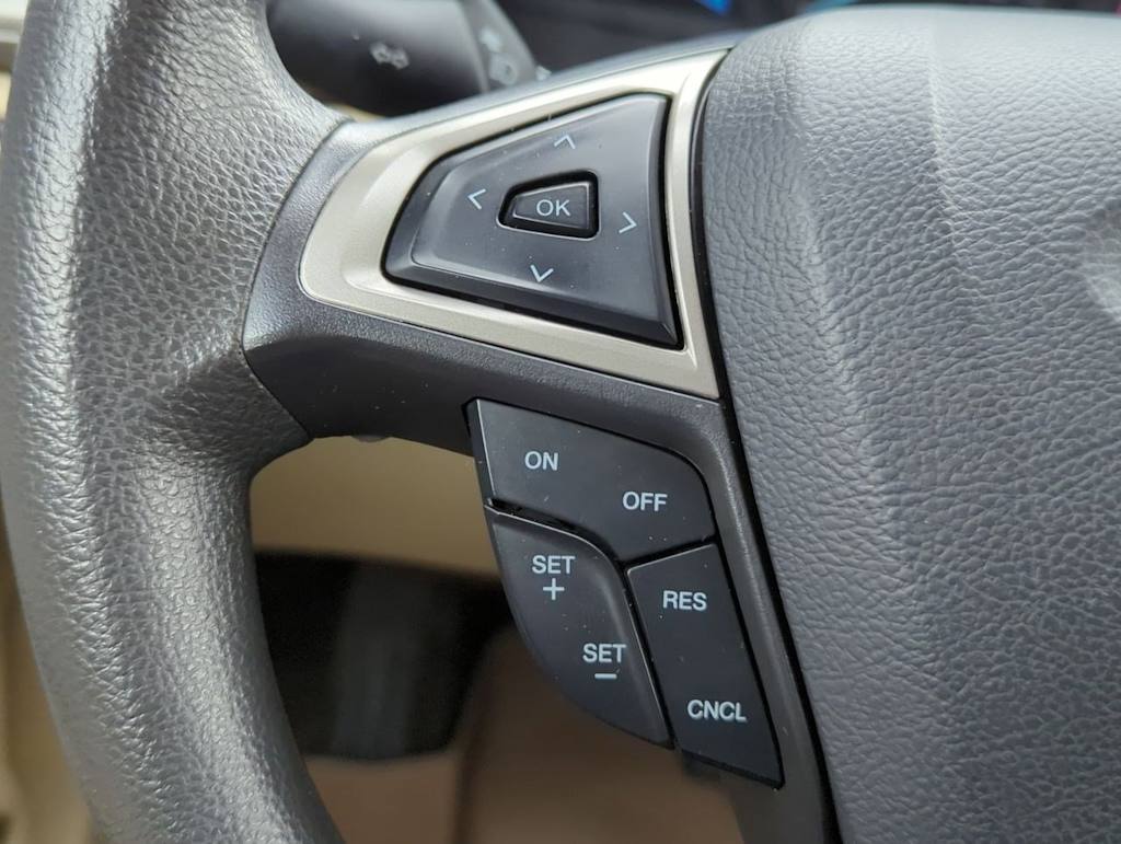 2015 Ford Fusion  26