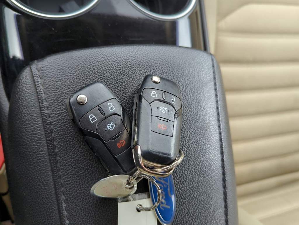 2015 Ford Fusion  32