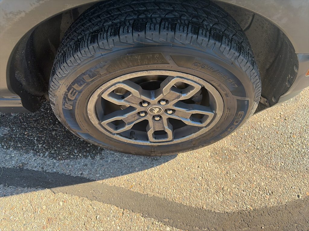 Thumbnail: 2021 Ford Bronco Sport - 14