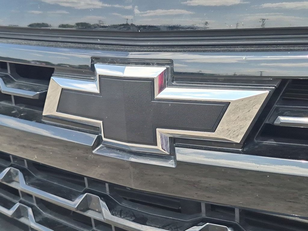 Thumbnail: 2022 Chevrolet Silverado 1500 - 3