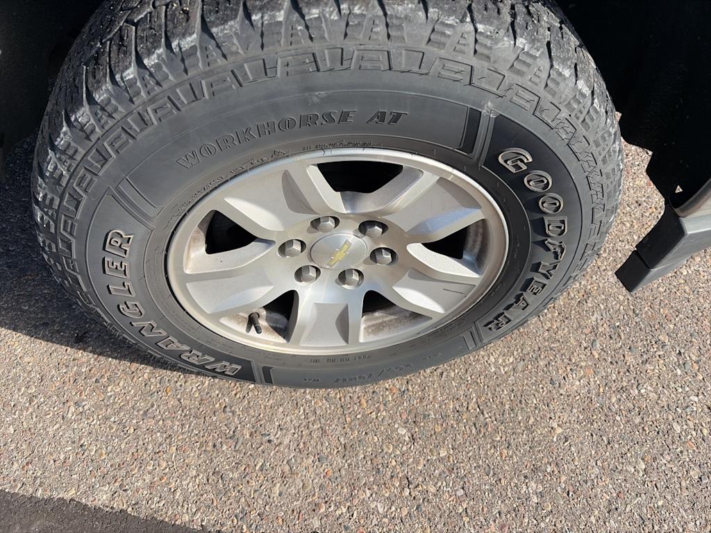 Thumbnail: 2017 Chevrolet Silverado 1500 - 13