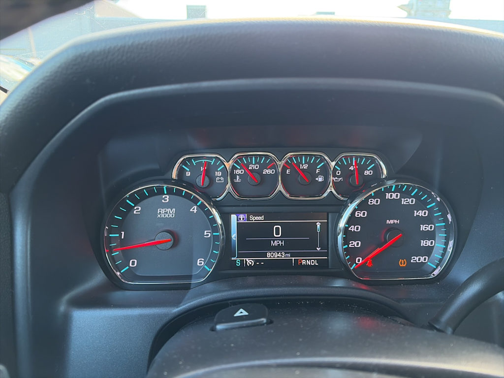 Thumbnail: 2017 Chevrolet Silverado 1500 - 8