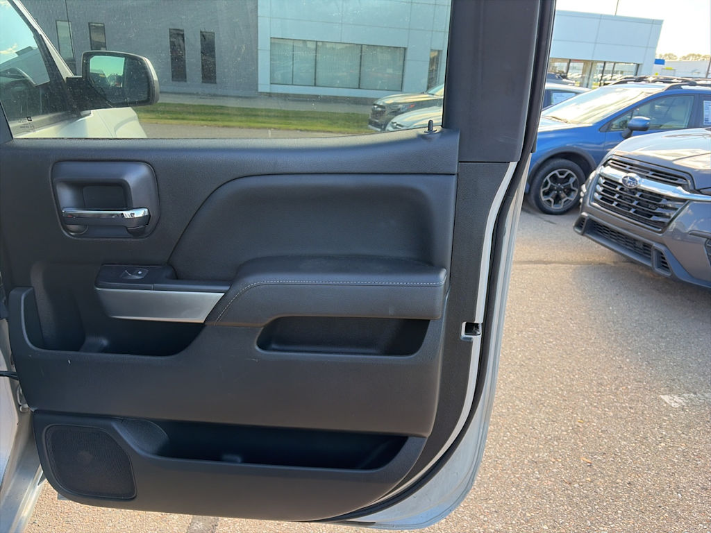 Thumbnail: 2017 Chevrolet Silverado 1500 - 19