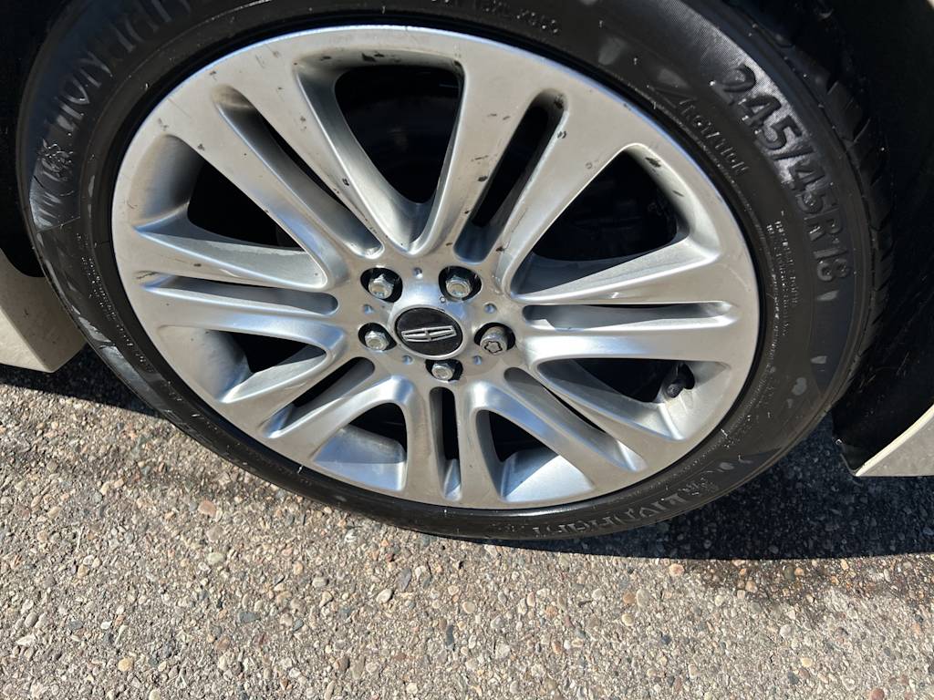 Thumbnail: 2016 Lincoln MKZ - 14