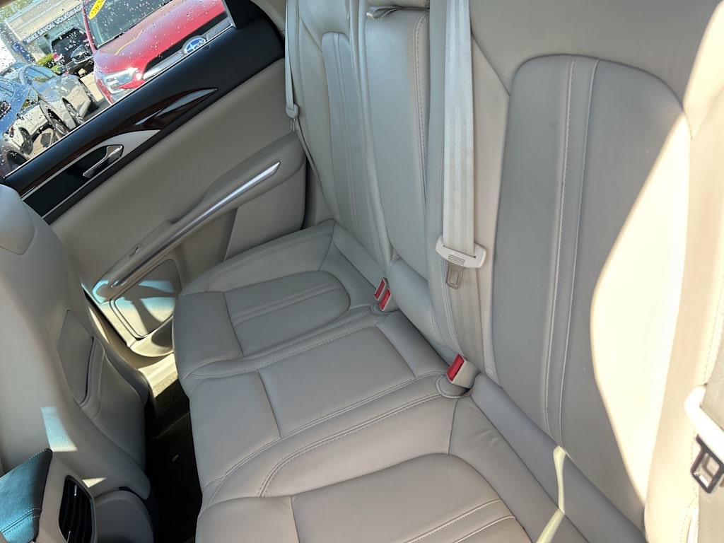 Thumbnail: 2016 Lincoln MKZ - 8