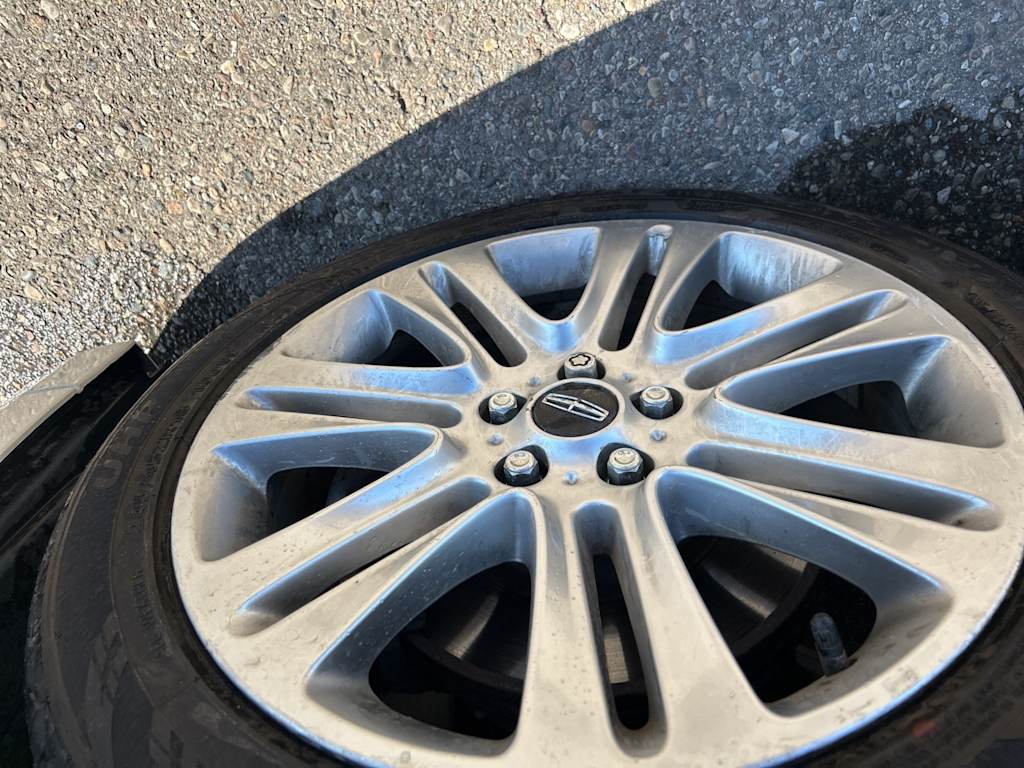 Thumbnail: 2016 Lincoln MKZ - 15