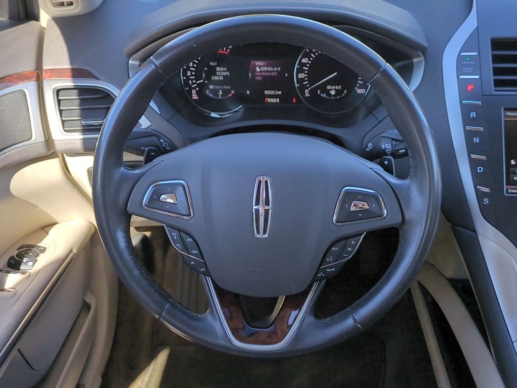 Thumbnail: 2016 Lincoln MKZ - 14