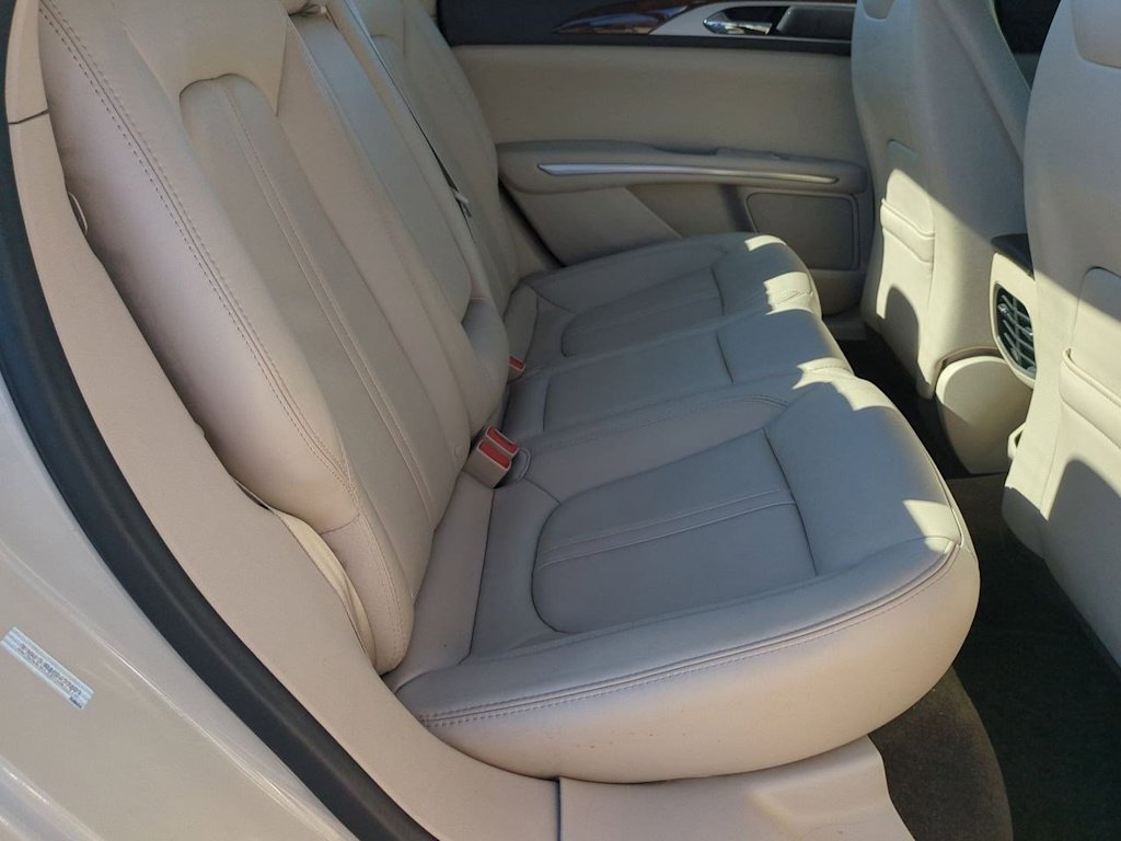 Thumbnail: 2016 Lincoln MKZ - 26