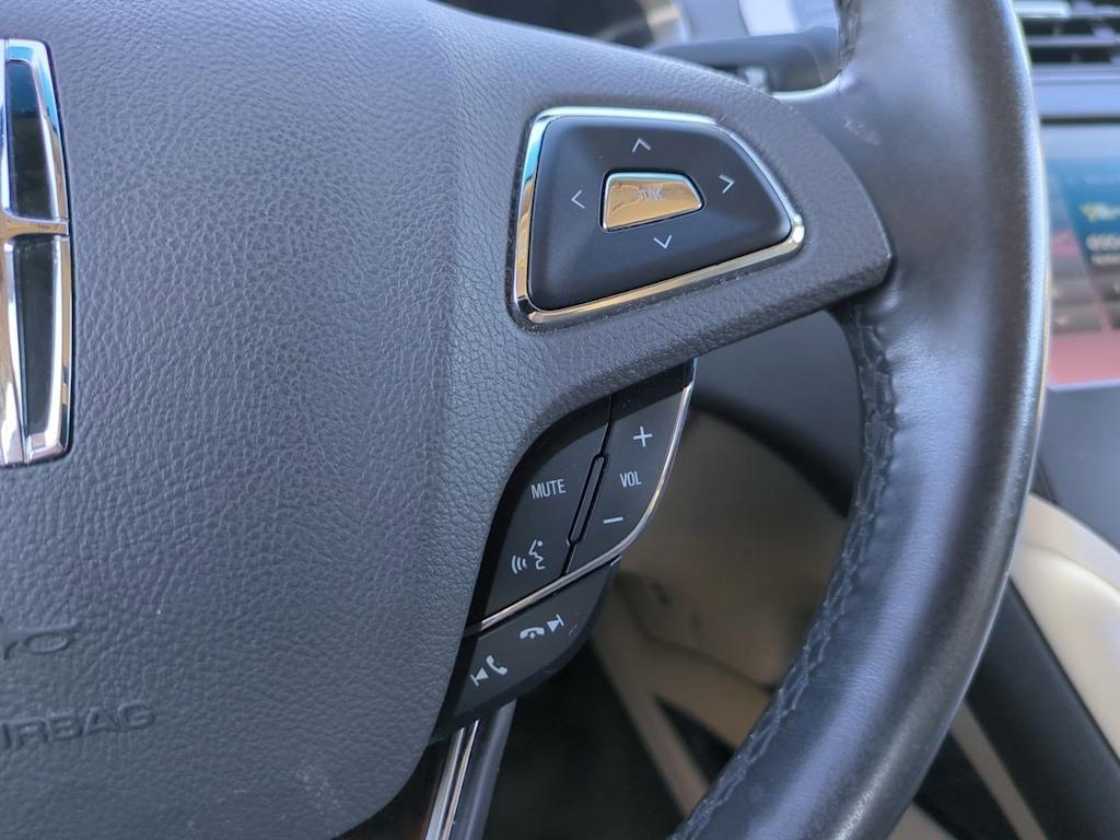 Thumbnail: 2016 Lincoln MKZ - 29