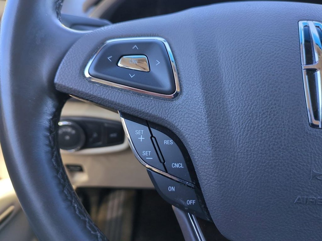 Thumbnail: 2016 Lincoln MKZ - 28