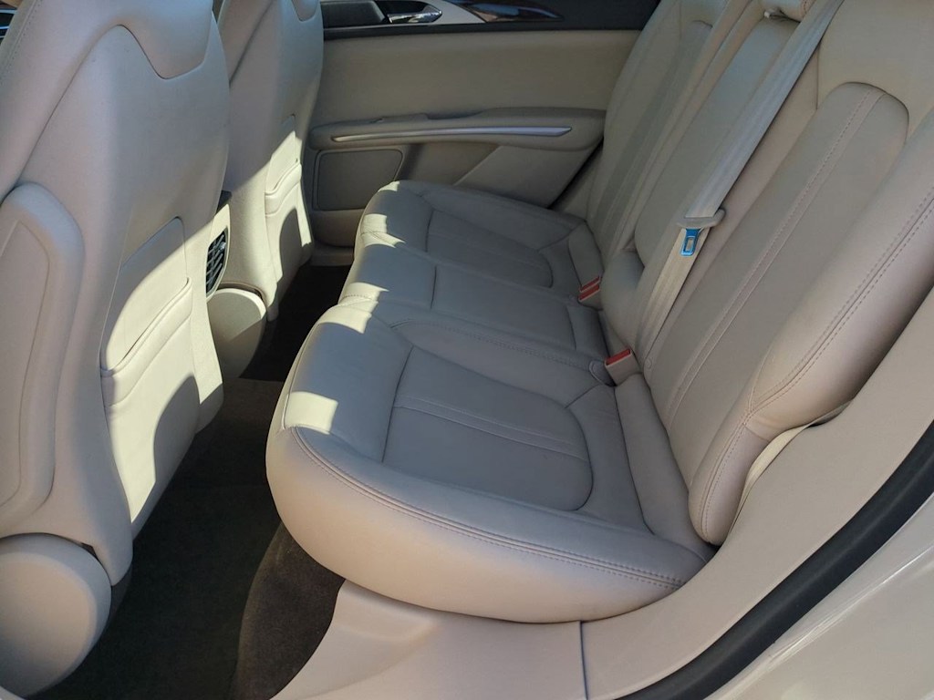 Thumbnail: 2016 Lincoln MKZ - 12