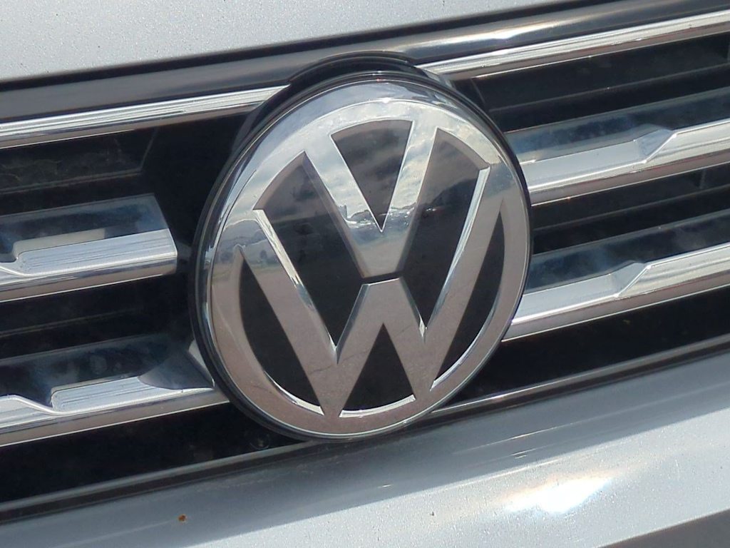 Thumbnail: 2021 Volkswagen Tiguan - 7