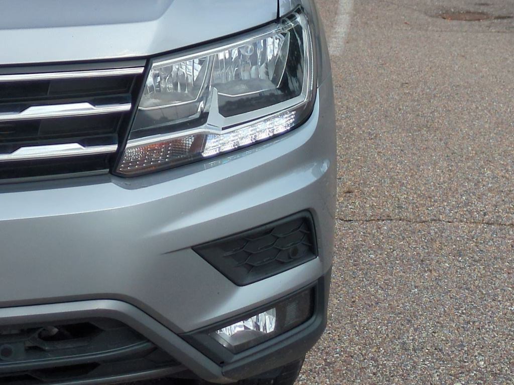Thumbnail: 2021 Volkswagen Tiguan - 23