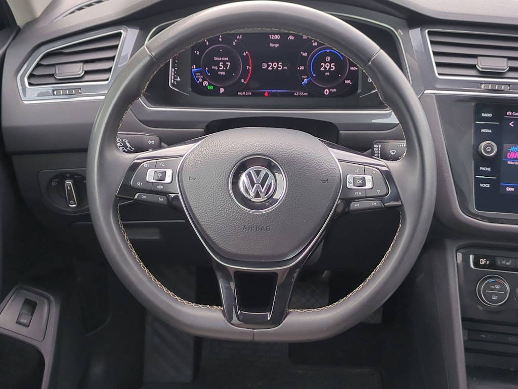 Thumbnail: 2021 Volkswagen Tiguan - 13