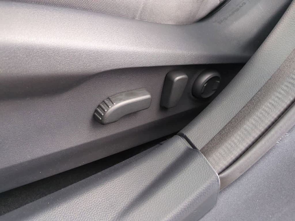 Thumbnail: 2025 Subaru Legacy - 24