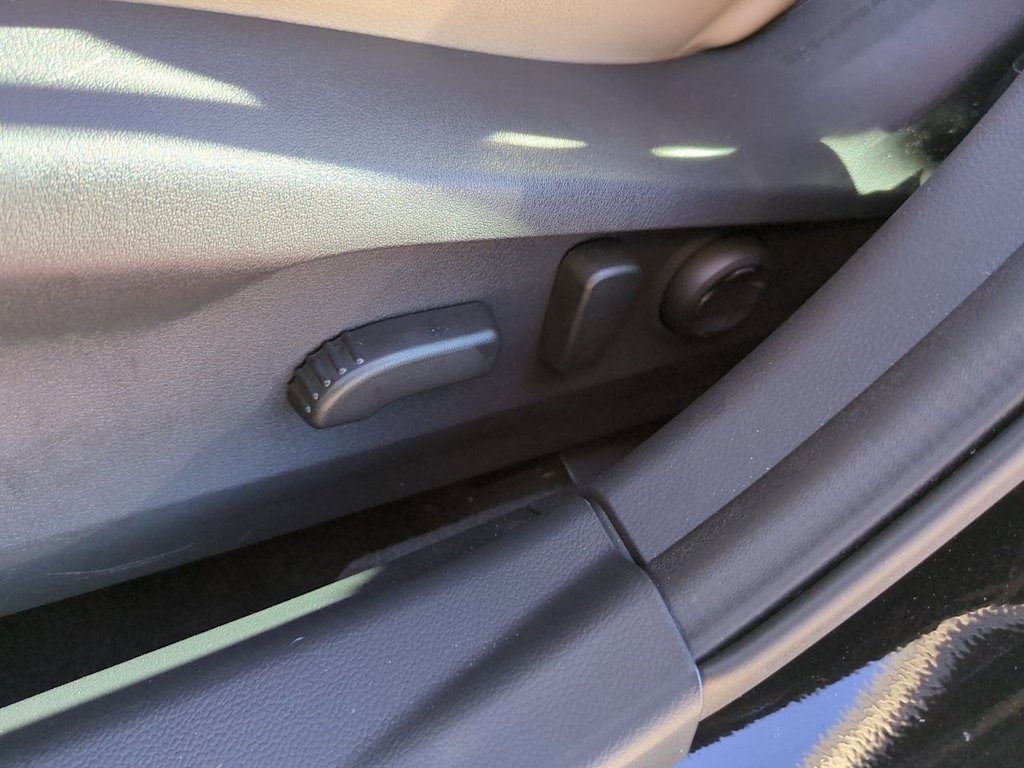 Thumbnail: 2025 Subaru Legacy - 25