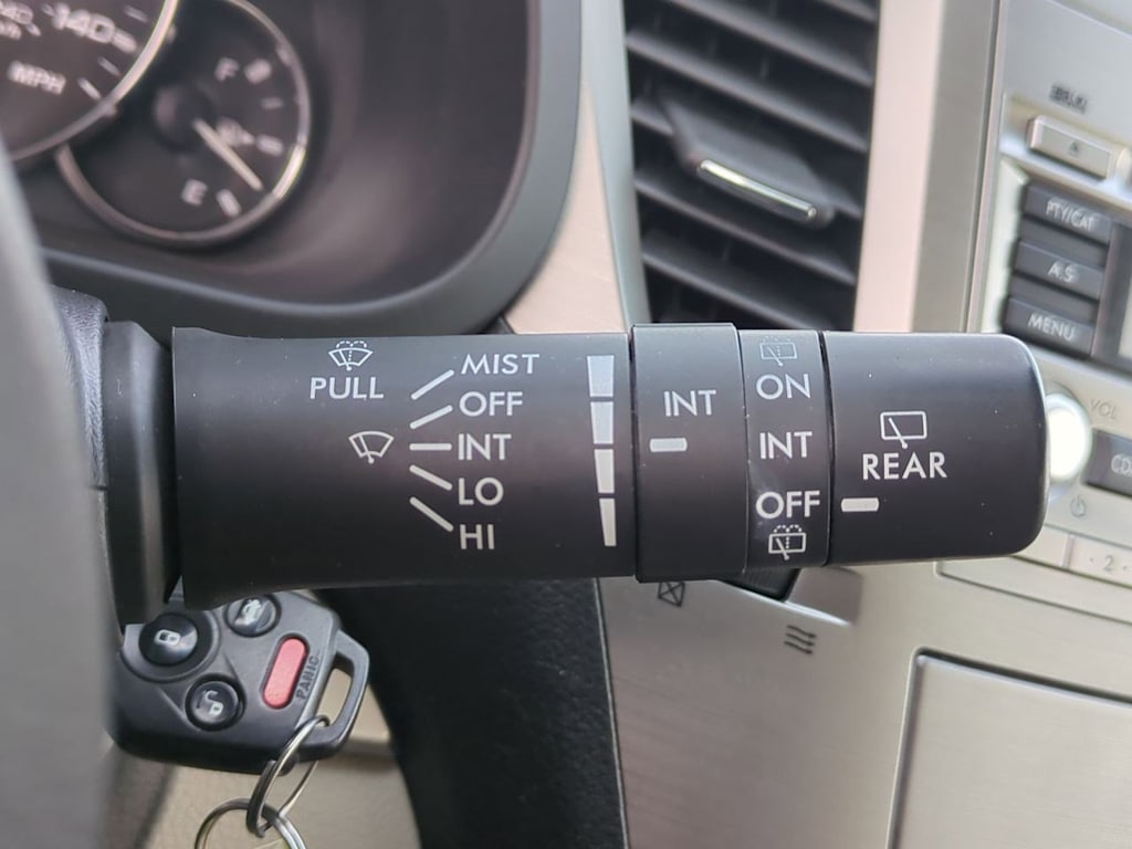 Thumbnail: 2011 Subaru Outback - 30