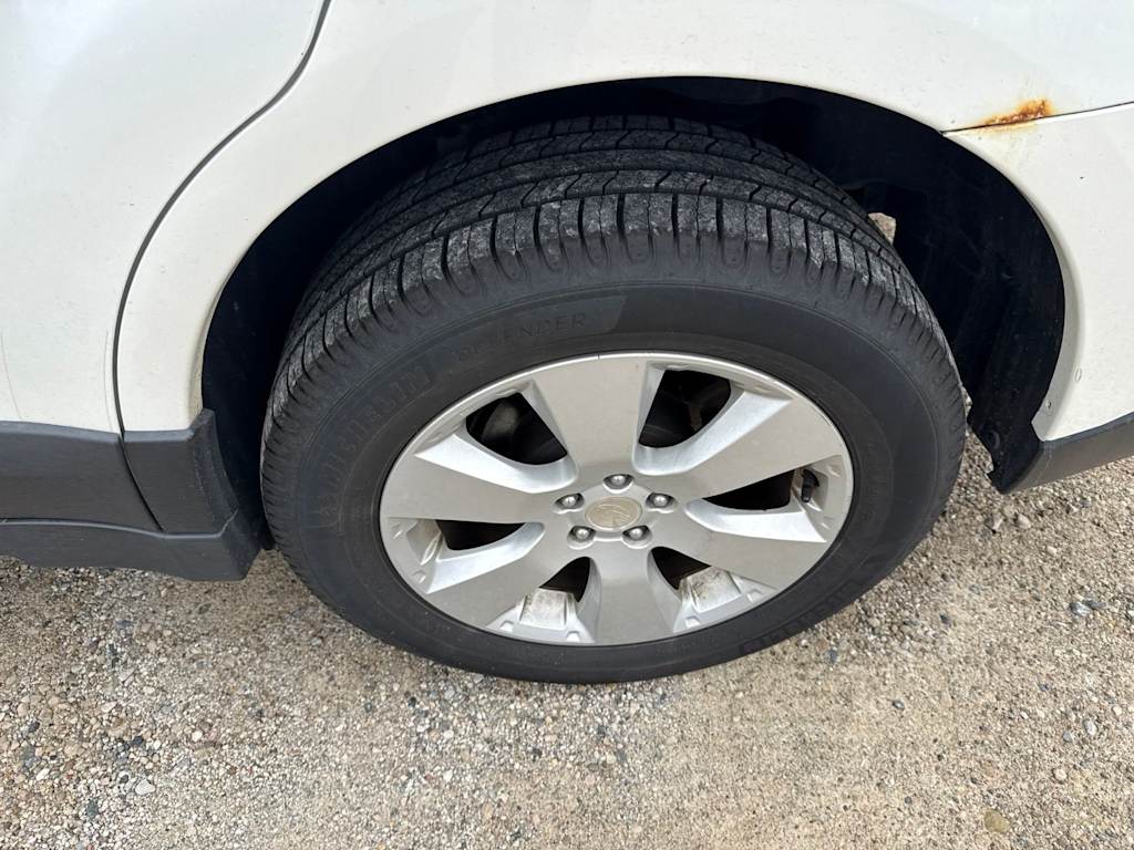 Thumbnail: 2012 Subaru Outback - 18