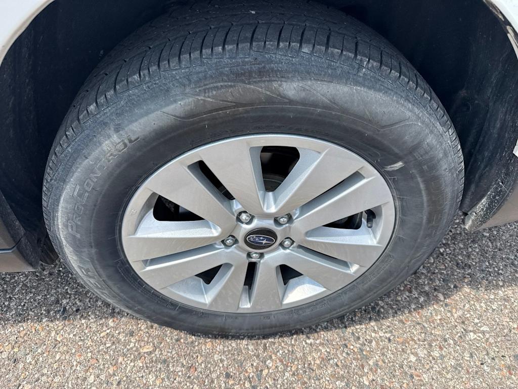 Thumbnail: 2019 Subaru Outback - 17