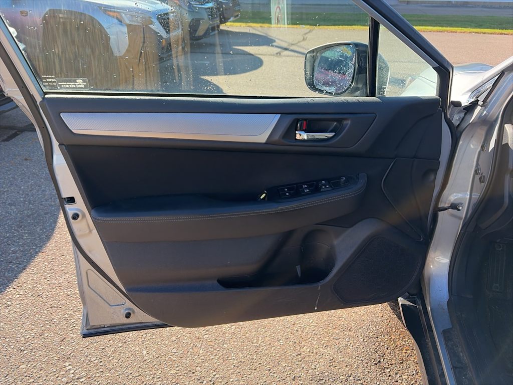 Thumbnail: 2018 Subaru Outback - 16