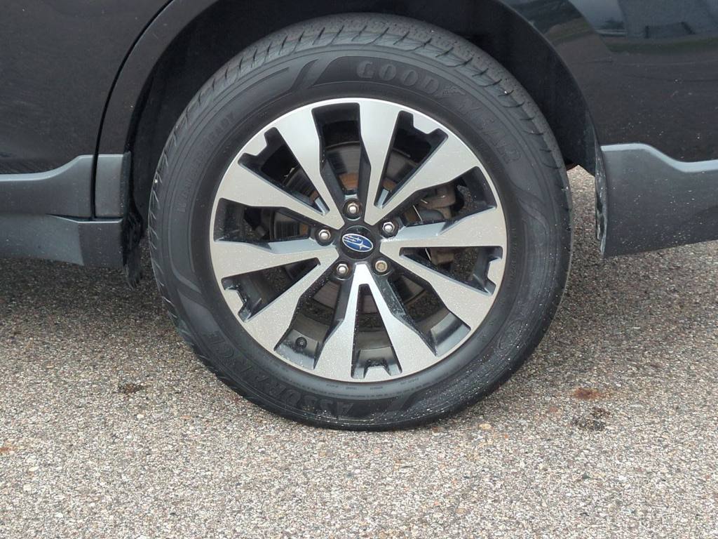 Thumbnail: 2016 Subaru Outback - 8