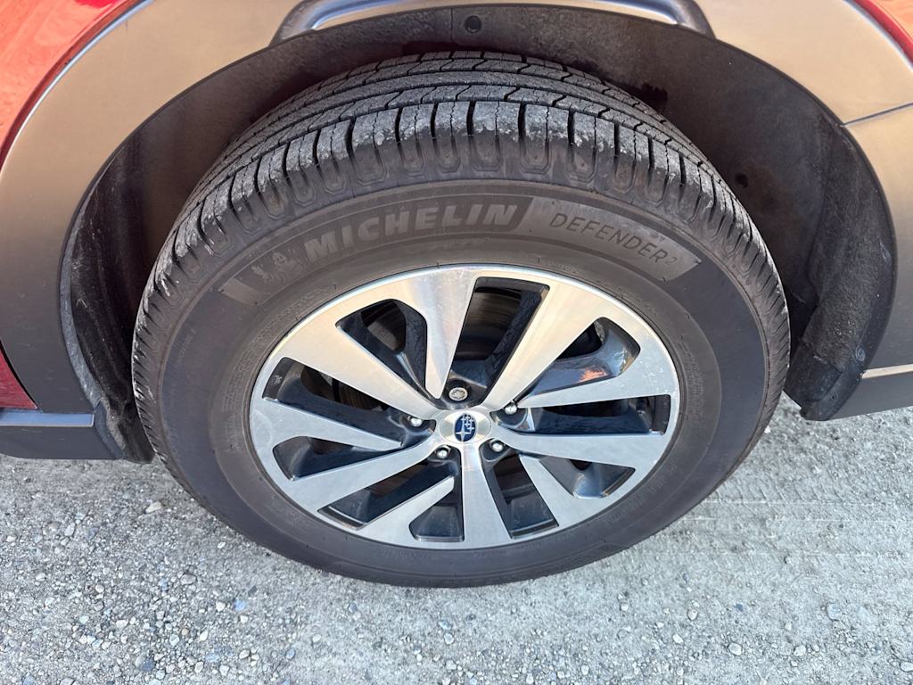 Thumbnail: 2021 Subaru Outback - 17
