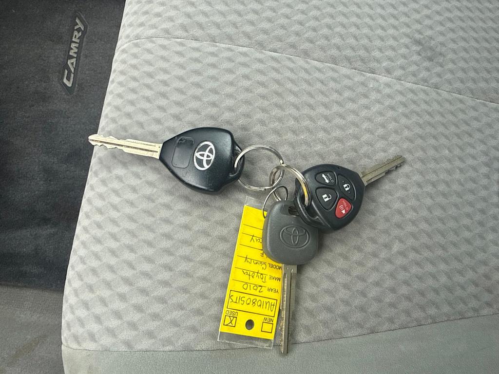 Thumbnail: 2010 Toyota Camry - 19