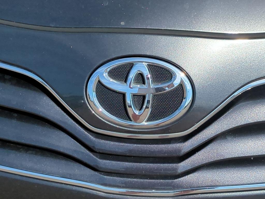Thumbnail: 2010 Toyota Camry - 7