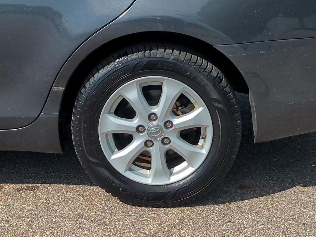 Thumbnail: 2010 Toyota Camry - 8