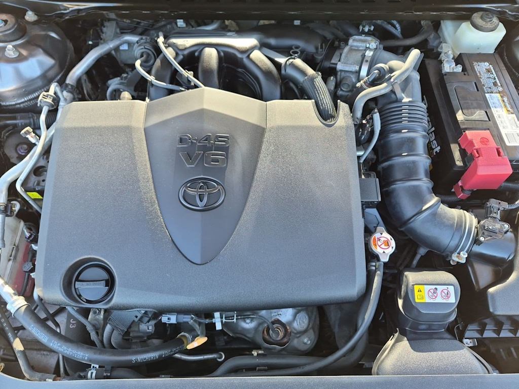 Thumbnail: 2018 Toyota Camry - 5