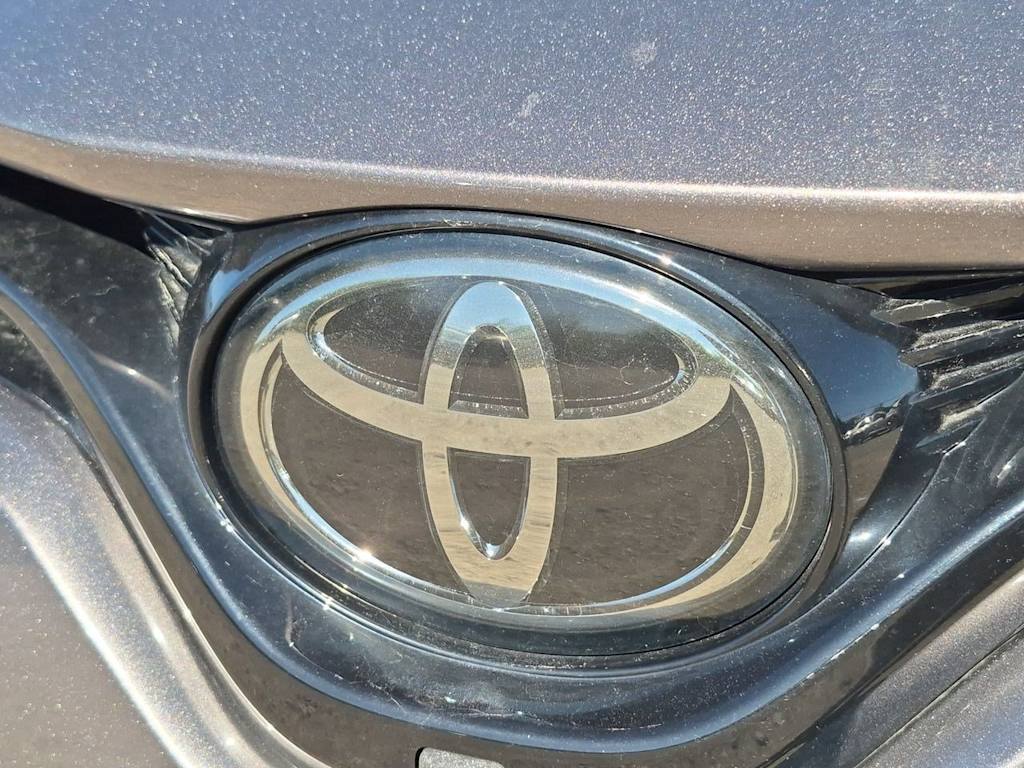 Thumbnail: 2018 Toyota Camry - 3