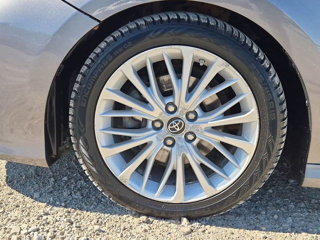Thumbnail: 2018 Toyota Camry - 4