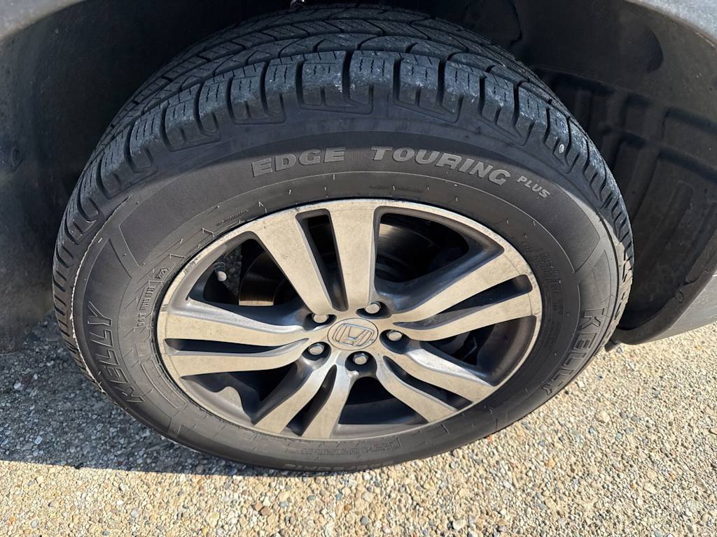 Thumbnail: 2016 Honda Pilot - 8