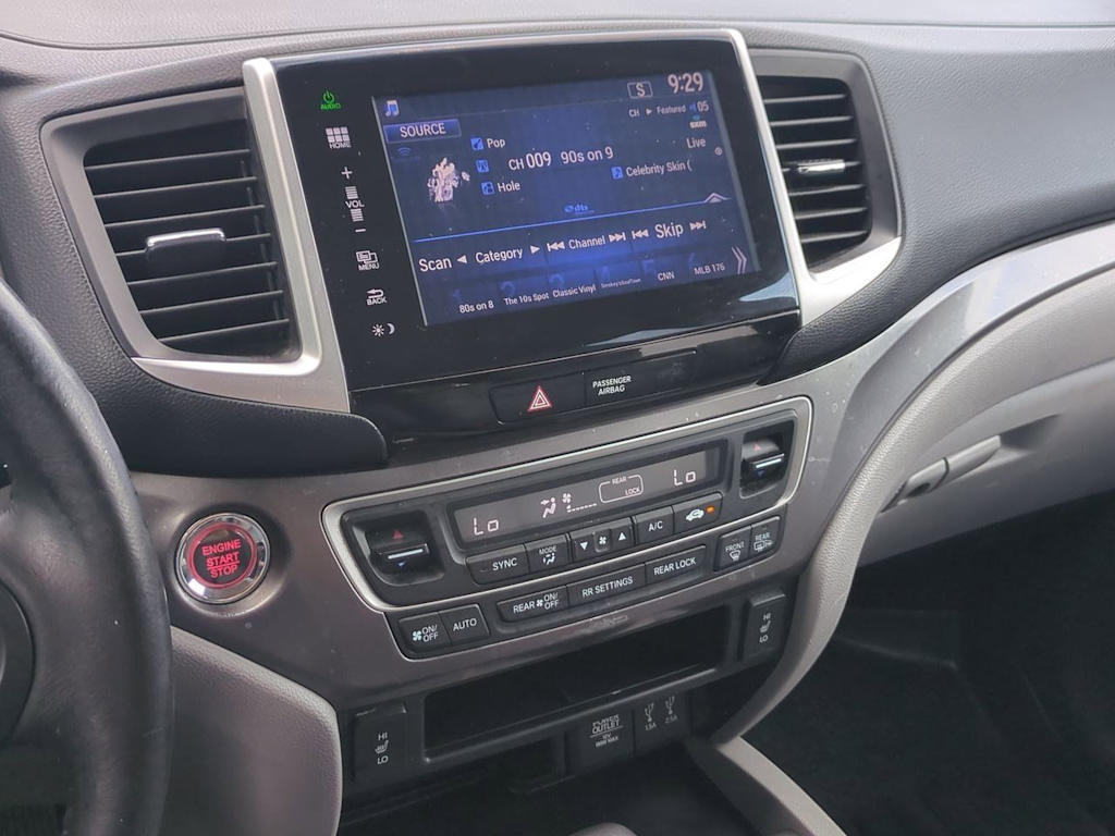Thumbnail: 2016 Honda Pilot - 14
