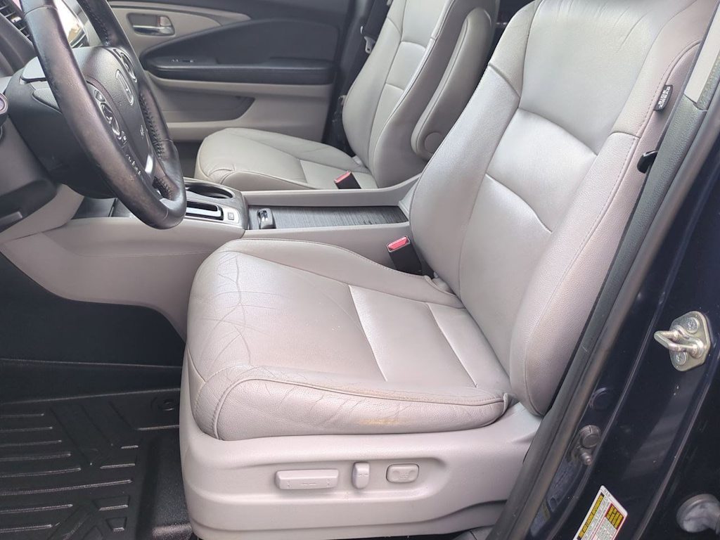 Thumbnail: 2016 Honda Pilot - 10