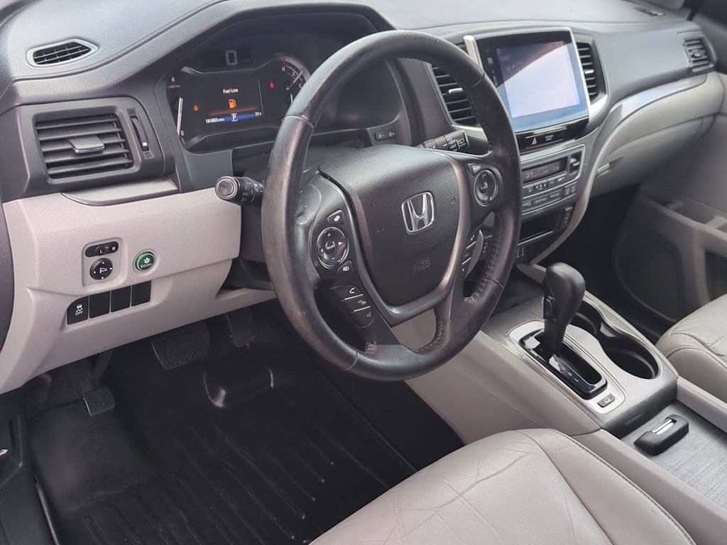 Thumbnail: 2016 Honda Pilot - 2