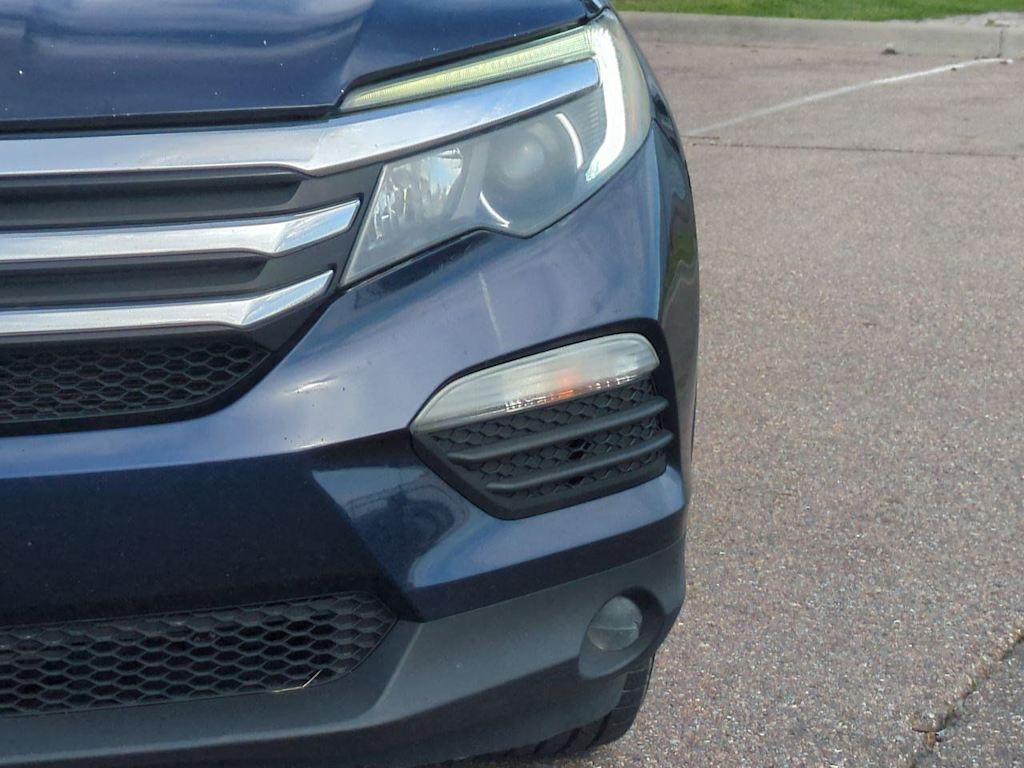 Thumbnail: 2016 Honda Pilot - 23