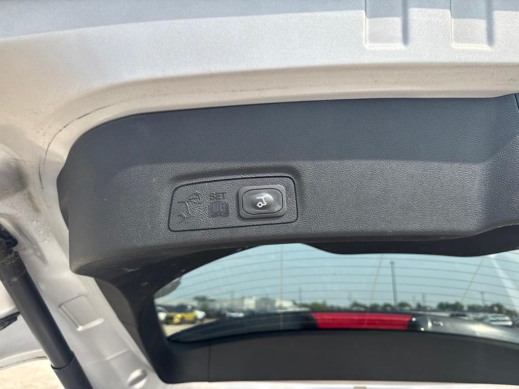 Thumbnail: 2019 Lincoln MKC - 9