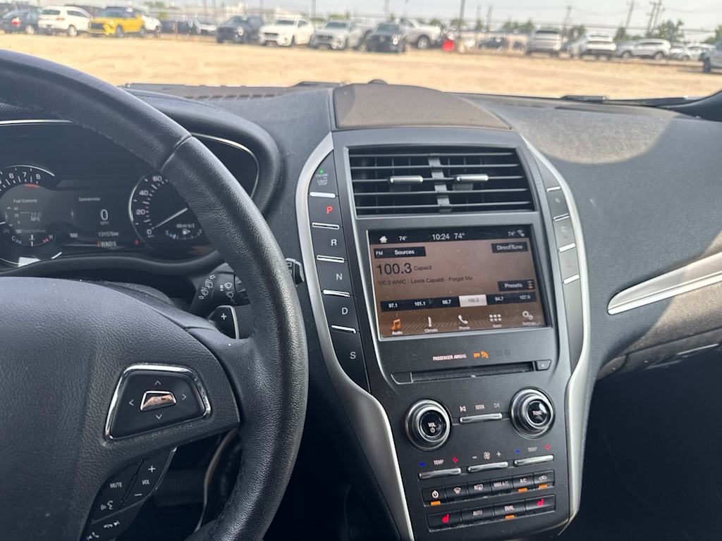Thumbnail: 2019 Lincoln MKC - 22