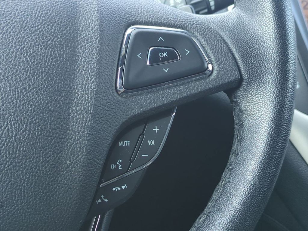 Thumbnail: 2019 Lincoln MKC - 28