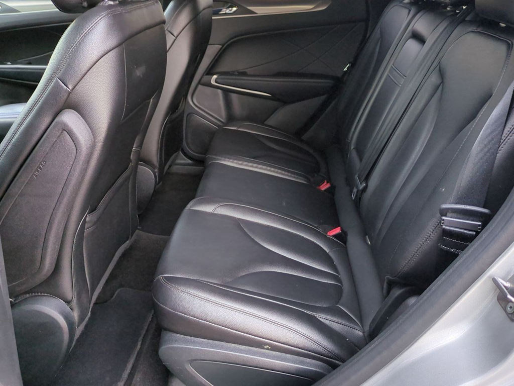 Thumbnail: 2019 Lincoln MKC - 25