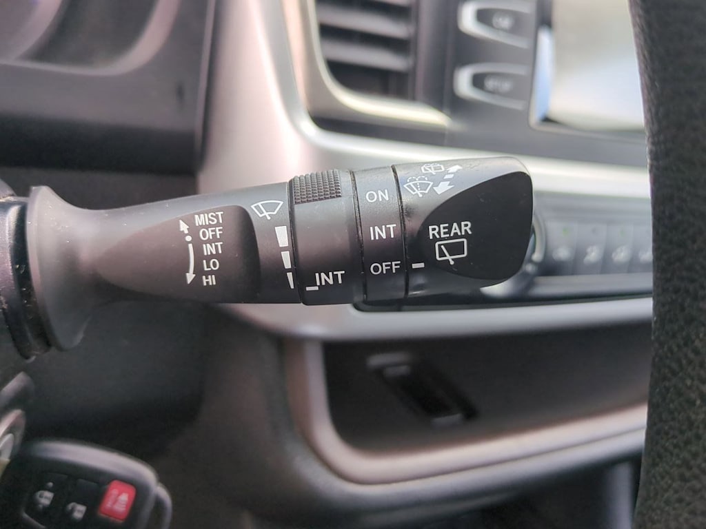 Thumbnail: 2019 Toyota Highlander - 32