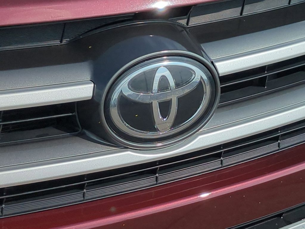 Thumbnail: 2019 Toyota Highlander - 7