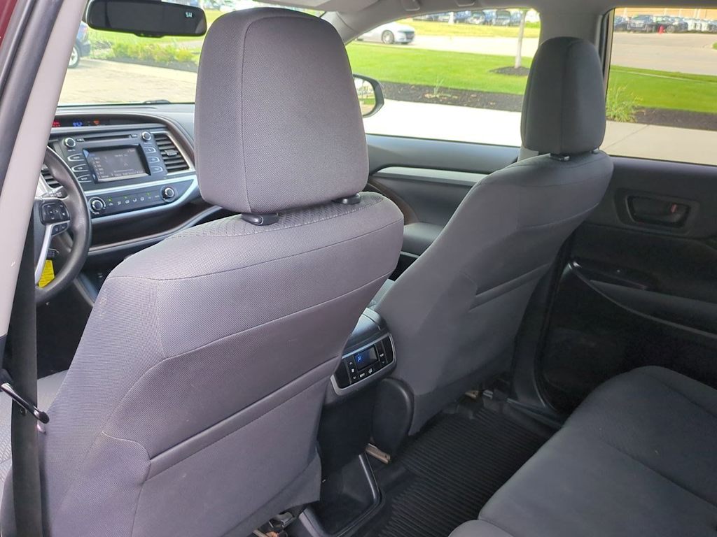 Thumbnail: 2019 Toyota Highlander - 11