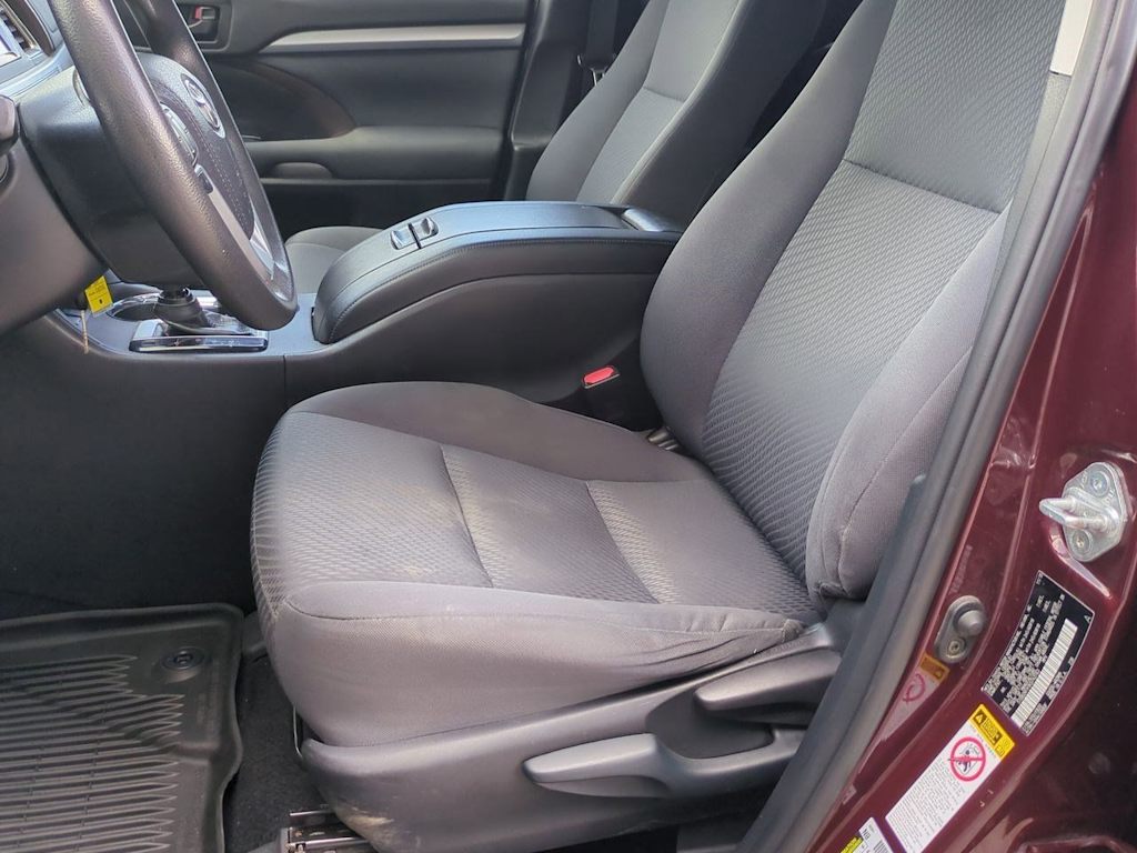 Thumbnail: 2019 Toyota Highlander - 10