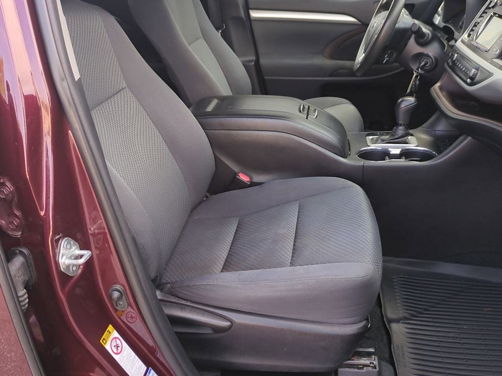 Thumbnail: 2019 Toyota Highlander - 29
